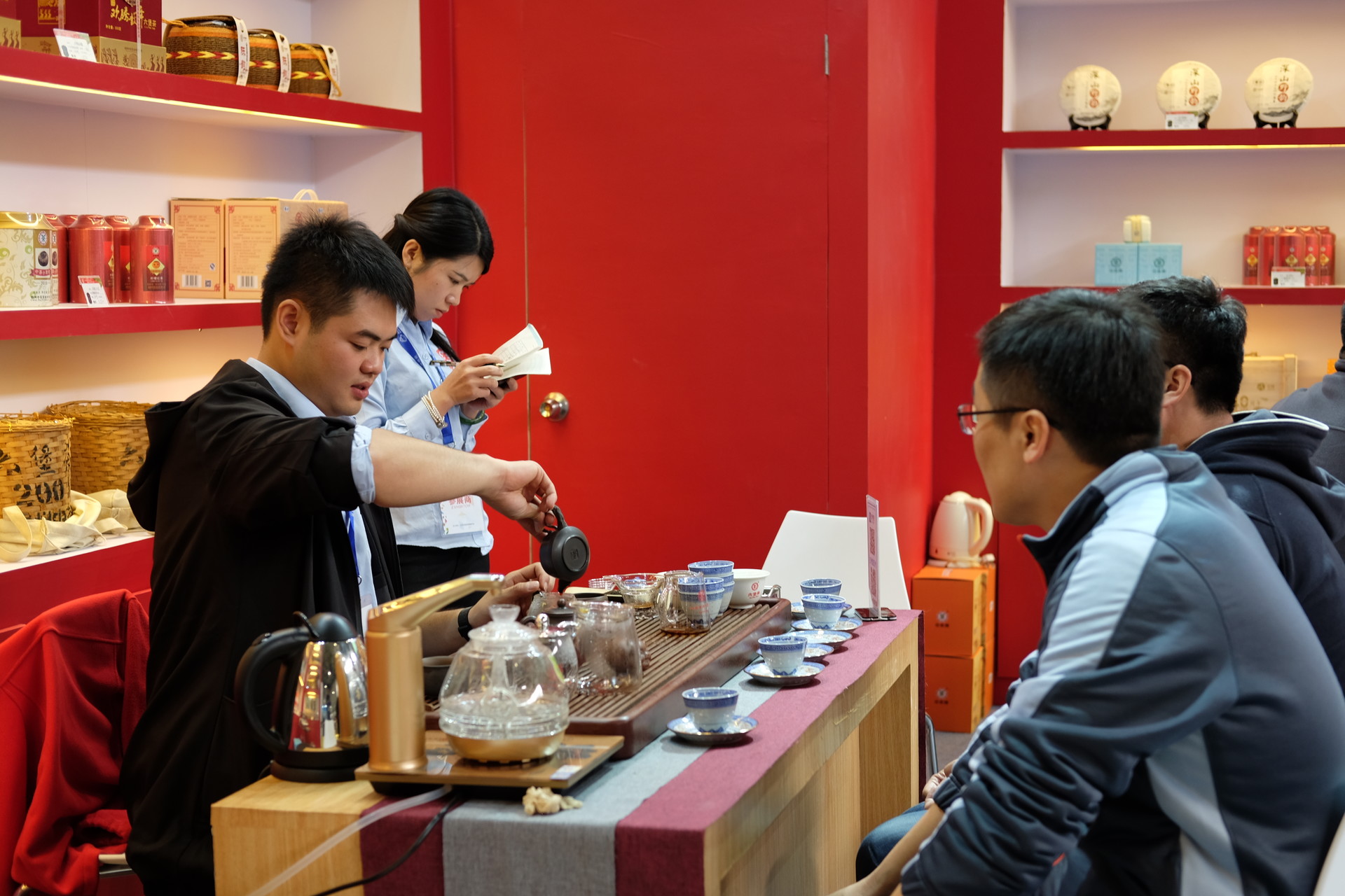 【実食レポ】『チャヤ1899東京』日本茶専門カフェがオープン！「抹茶パン あんバター」に「濃茶ジェラート」 – はらぺこニュース